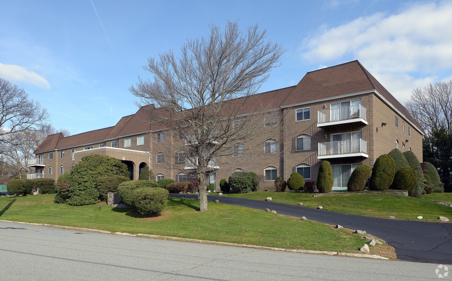 Photo - Chateau Regale Apartments