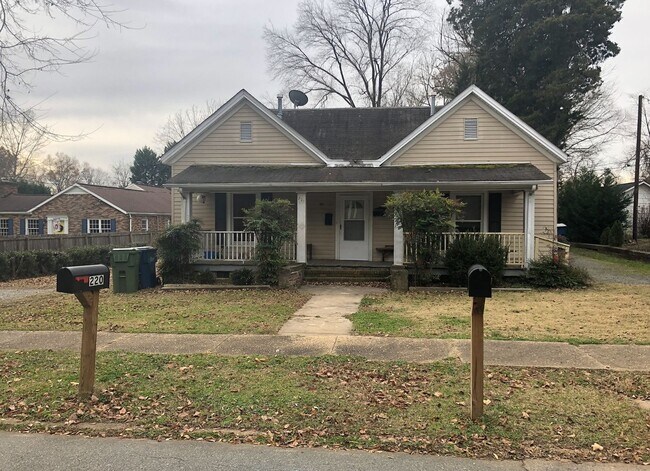 MOVE-IN READY! - MOVE-IN READY! House
