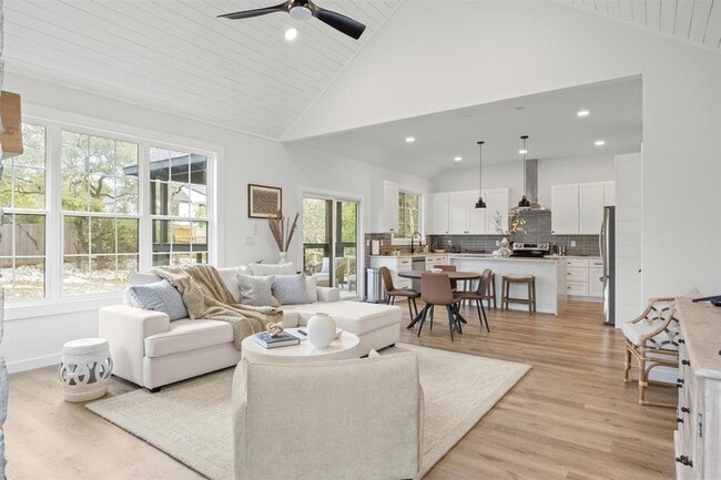 Photo - 22 Creekside Dr