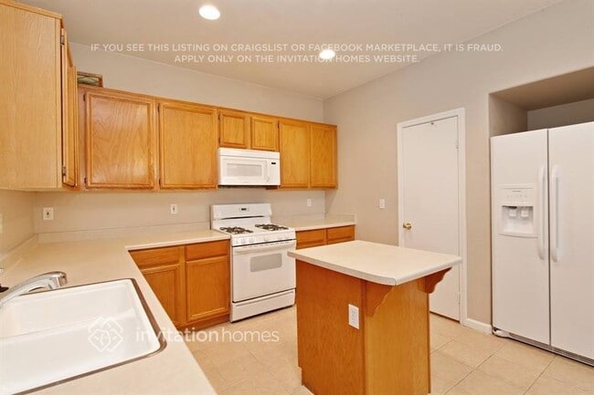 Photo - 6713 Petrified Forest St