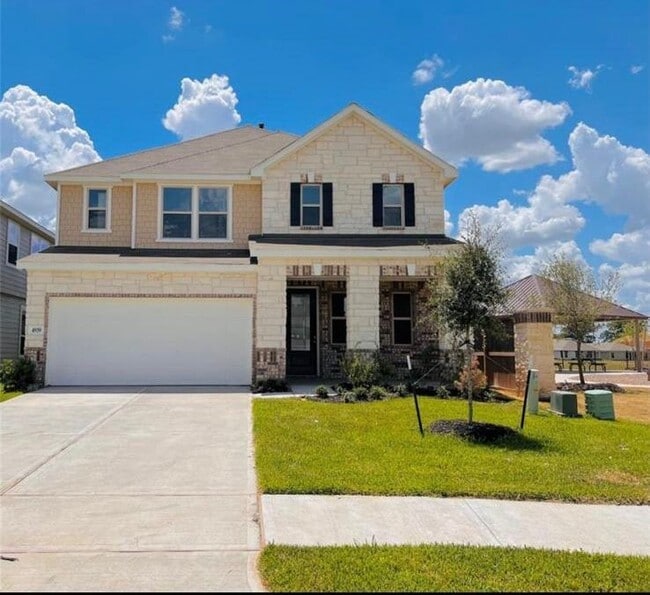 Building Photo - 4939 Hickory Deer Ln