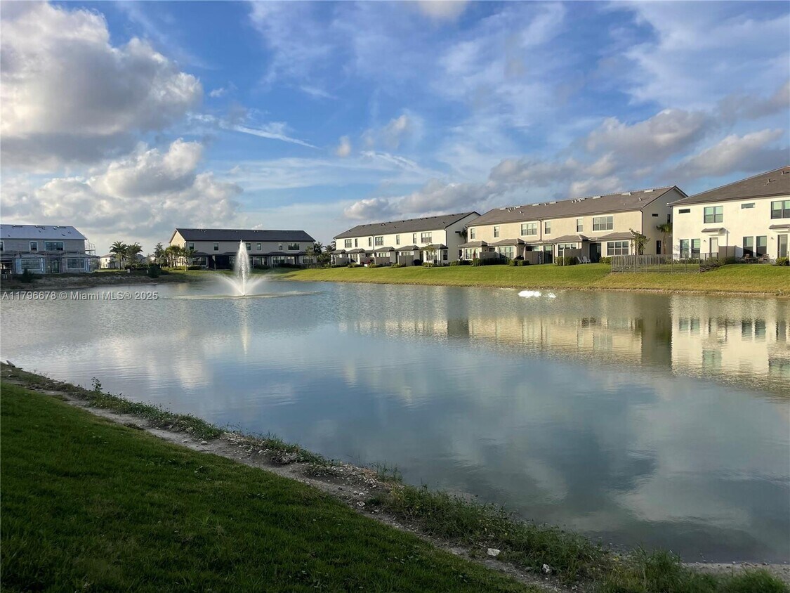 Photo - 2151 Appleton Cir S (Oakland Park, FL)