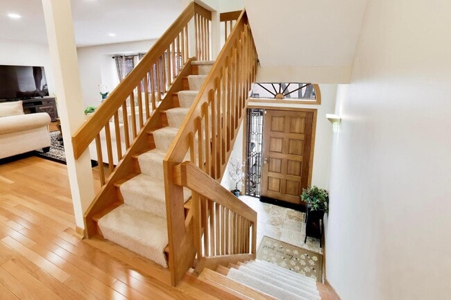 Photo - 943 W Essex Pl