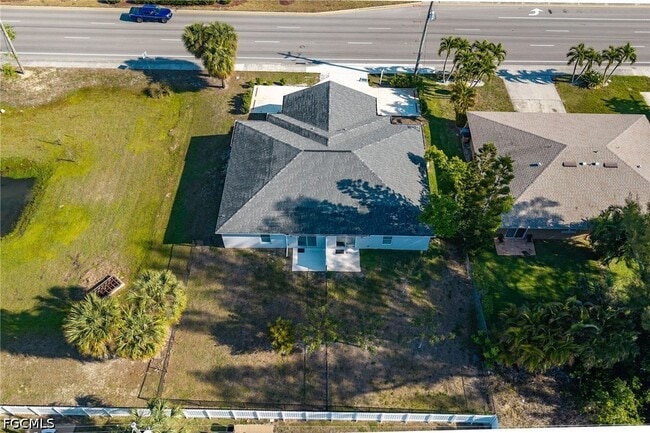 Photo - 1426-1428 Cape Coral Pkwy W