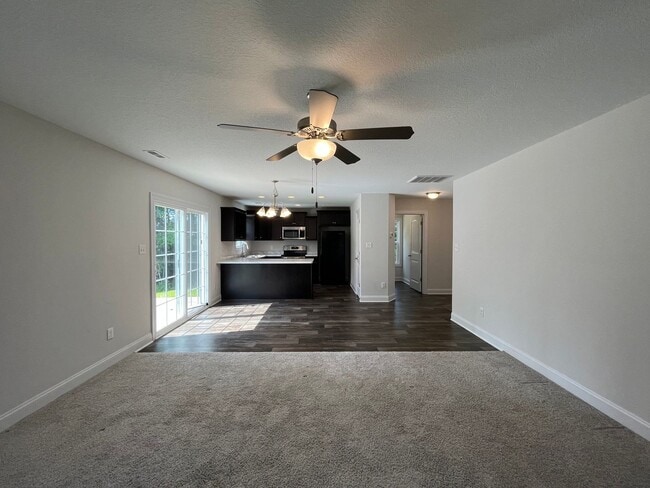 Photo - 400 Amethyst Ct