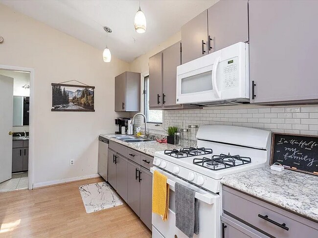 Photo - Room in Duplex on Spring St