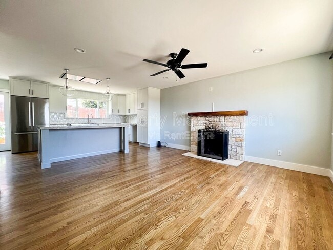 Photo - 1726 Hilton St
