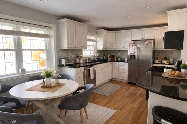 Photo - 7 Seminole Way