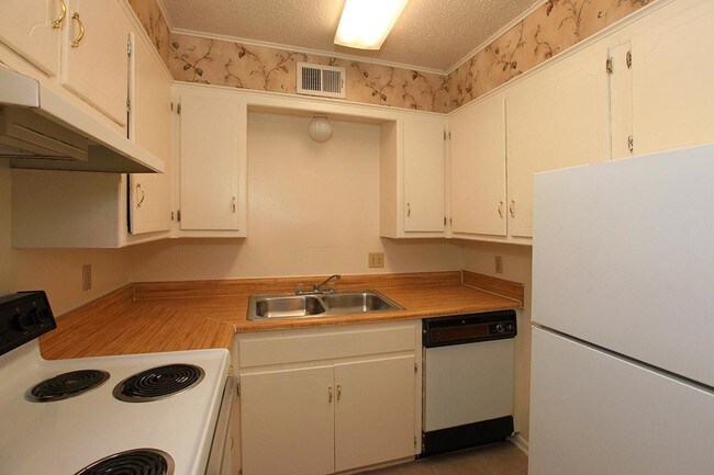 Kitchen - Ambassador House