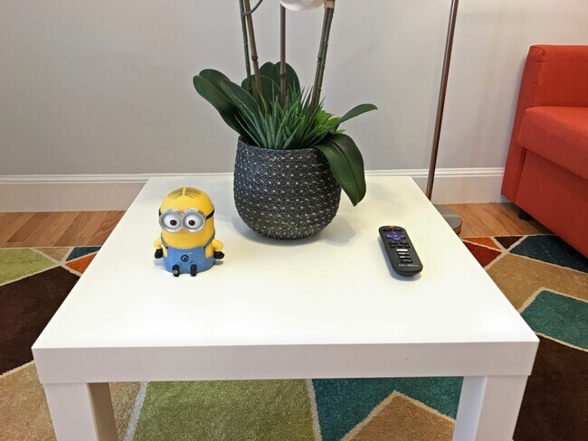 Photo - 130 W 8th St Unidad 3