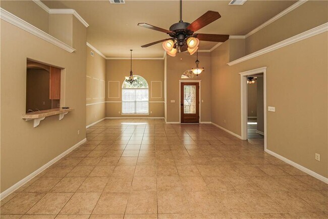 Photo - 10 Sonata Cir