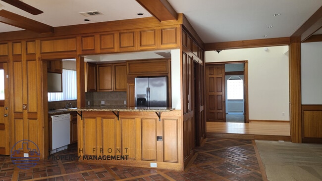 Building Photo - 11500 E 215th St