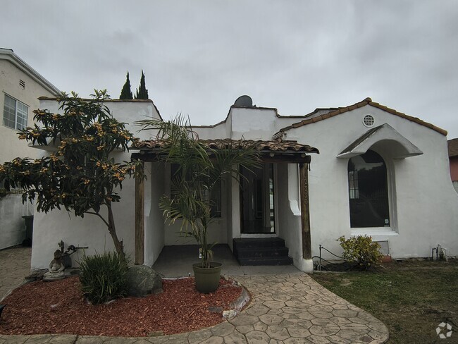 Building Photo - 2330 Hauser Blvd Rental
