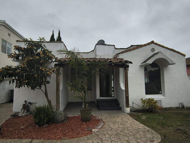 1920s Spanish style house - 2330 Hauser Blvd House