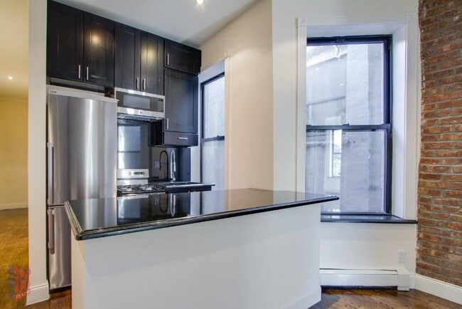 Photo - 17 W 103rd St Unidad 5R