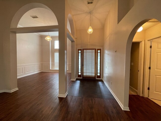 Photo - **COMING SOON** Large Three bedroom in Orange Park