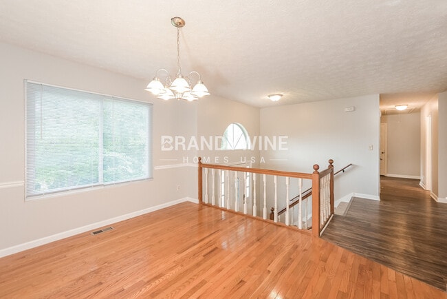 Photo - 630 Fern Terrace SE