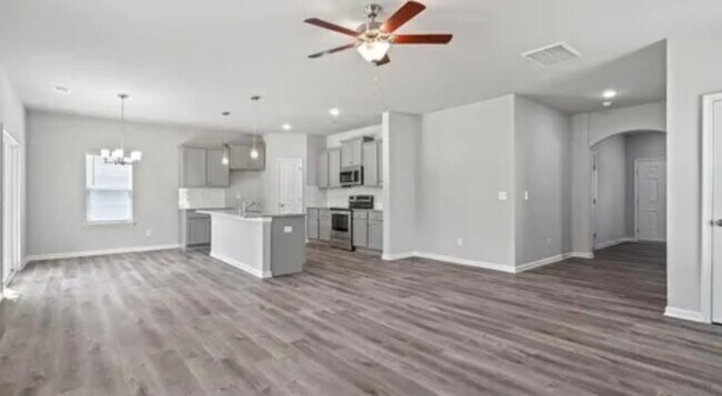 Photo - 2129 Clapham Ct
