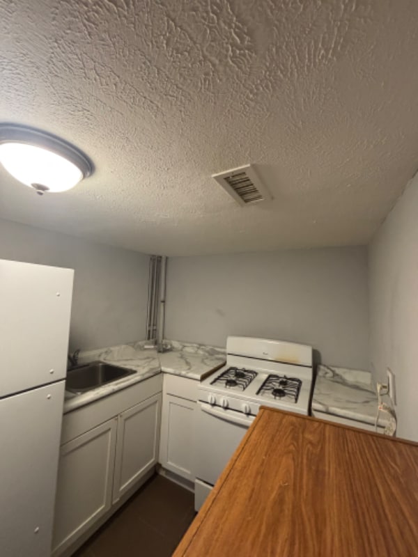 Photo - 3524 Cass St