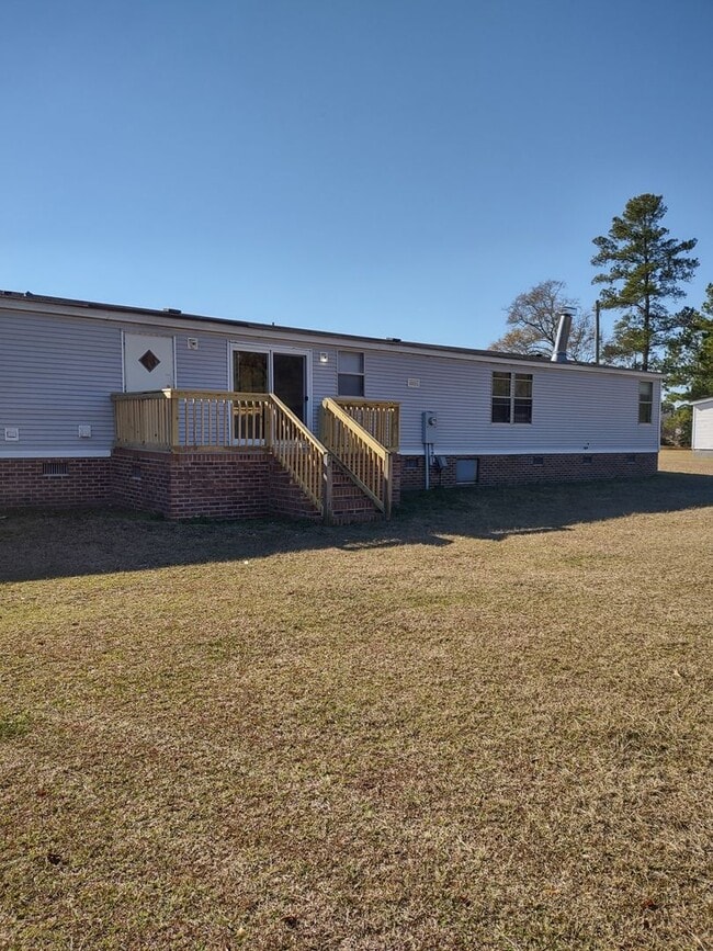 4Bedroom 2Bath DoubleWide Mobile Home Rental House Rental in Lumberton, NC