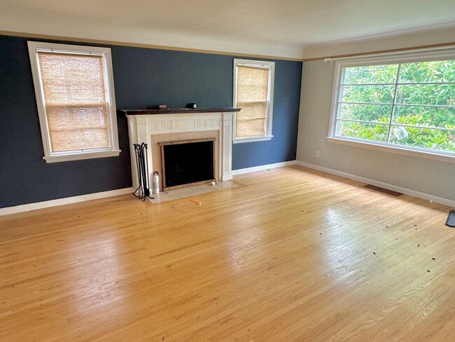 North Tabor 3-Story Bungalow with A/C, Det... - North Tabor 3-Story Bungalow with A/C, Det... Casa