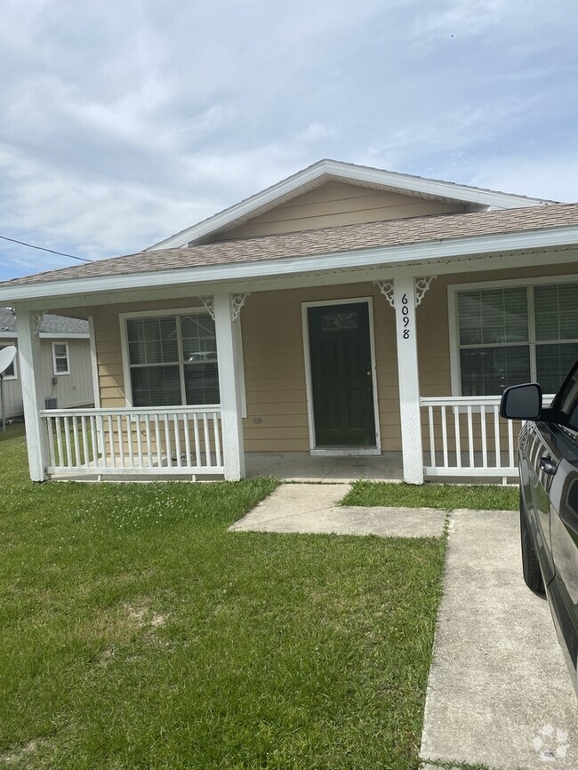 Building Photo - Baeutiful 3/2 in Bay St. Louis, MS Rental