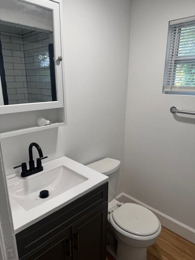 Photo - Recently Renovated 1/1 Cozy cottage with water included**