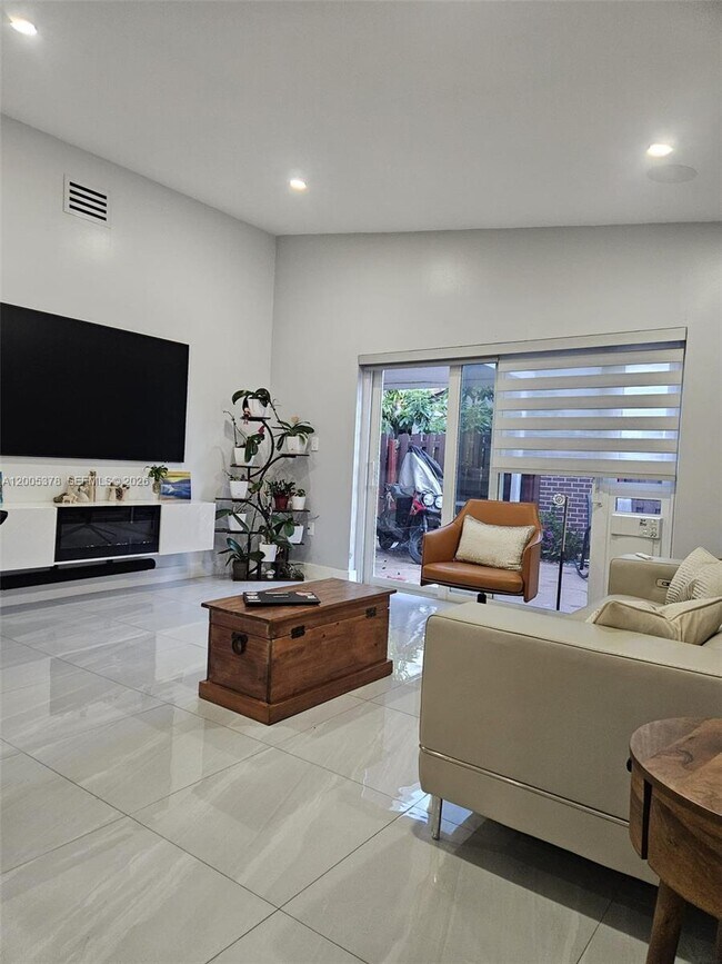 Photo - 16314 SW 97th St