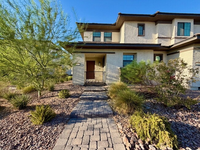 Building Photo - 3 BED 2.5 BATH 2 CAR GARAGE TOWNHOUSE IN CADENCE HENDERSON WITH LOFT