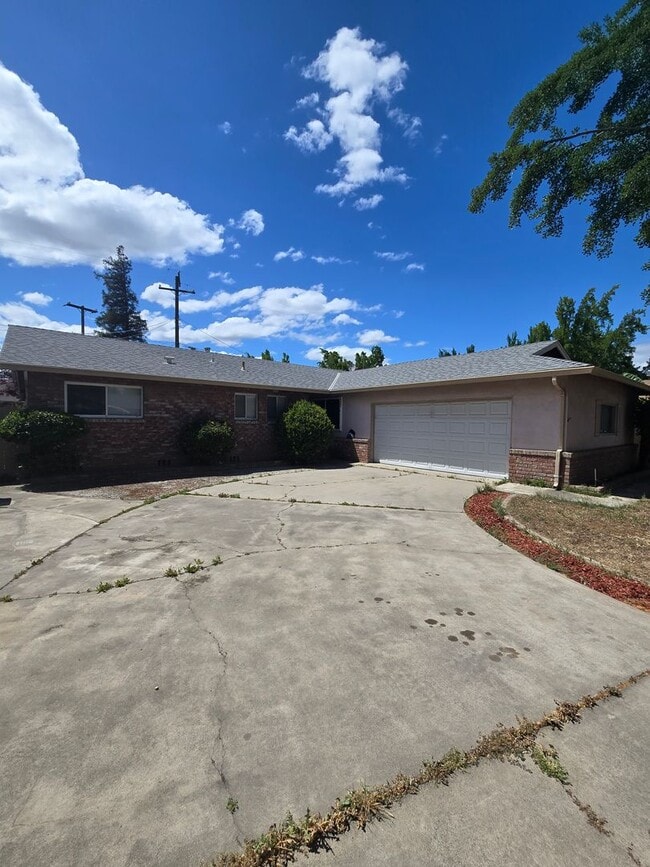 Photo - 1021 Orchid Ave House