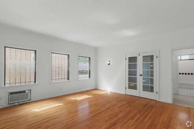 Building Photo - 6282 Commodore Sloat Dr Rental