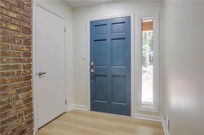 Photo - 765 Spring Valley Dr