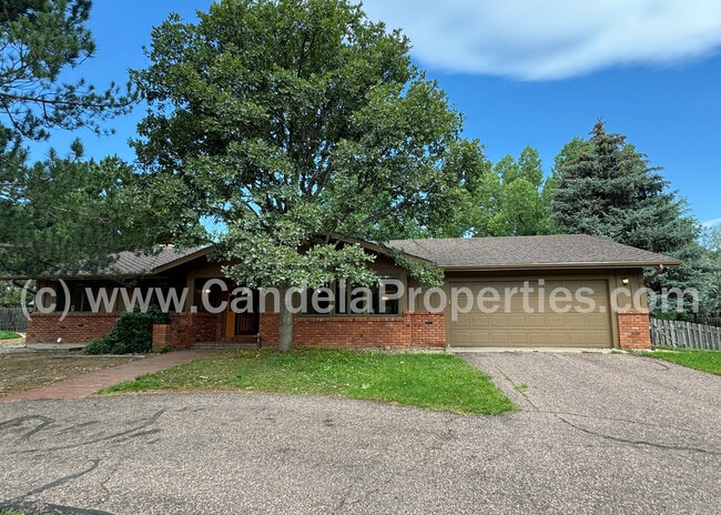 Building Photo - 2970 Shoreham Cir Rental