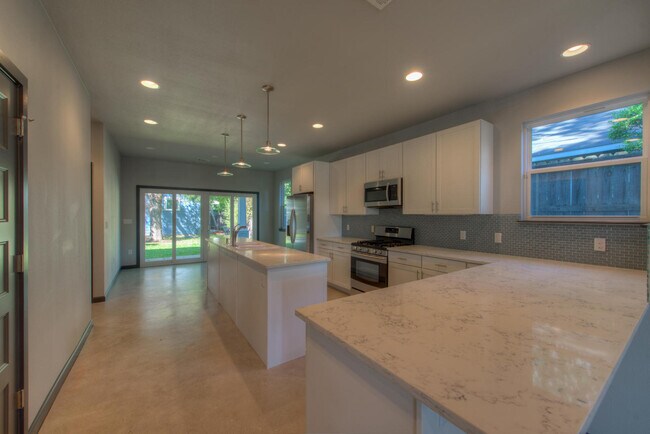 Photo - 3704 Harmon Ave Unit A