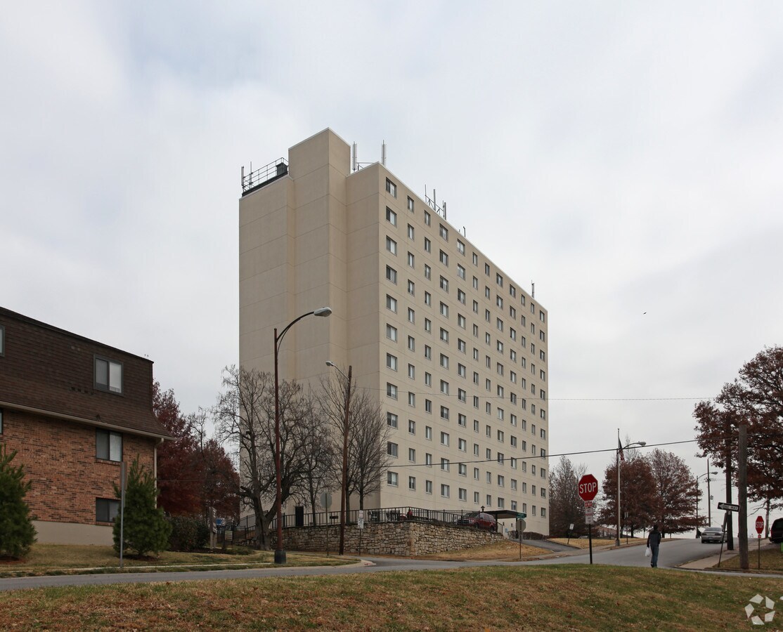 Photo - Rosedale Towers