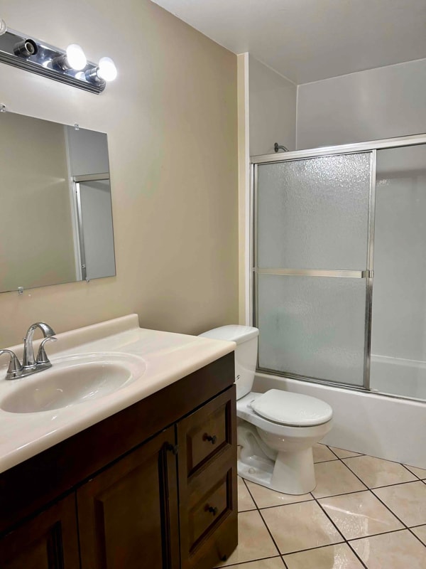 Photo - 30445 W 14 Mile Rd