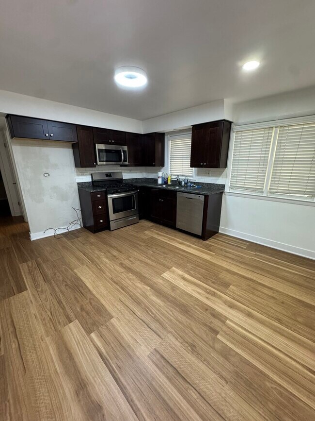 7233 38th Pl Unit 1