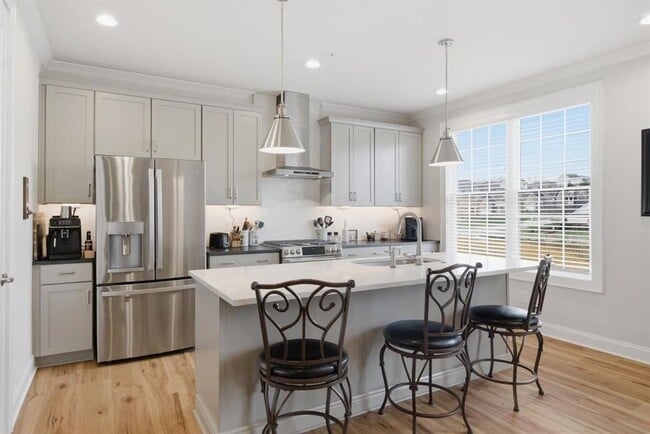 Photo - Blacksburg, 3 BR / 2.5 BA Available Sept 1st