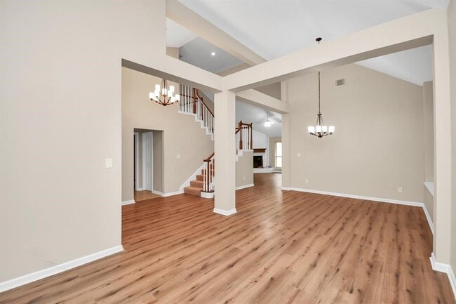 Photo - 2519 Palace Dr