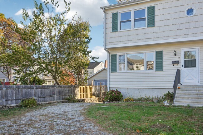 Photo - 17 Locust St