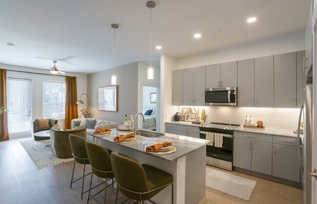 Photo - 5088 Ross Ave Unidad 1273