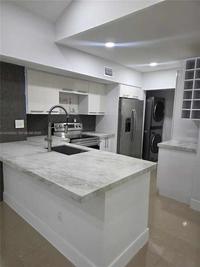 Building Photo - 2600 S University Dr Unit 229