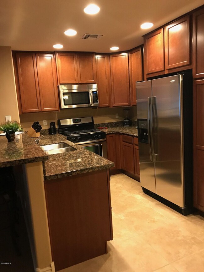 Building Photo - 5350 E Deer Valley Dr Unit 2269
