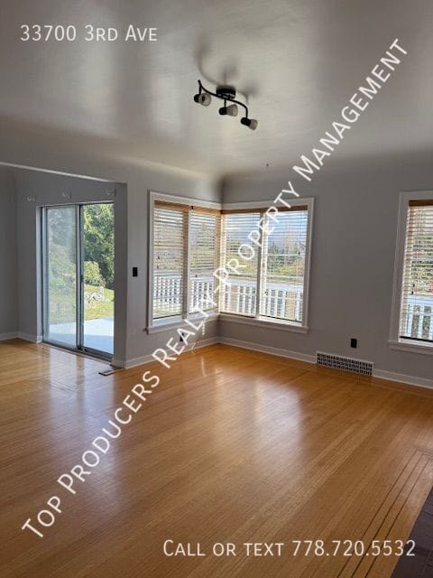 Photo - Heritage House