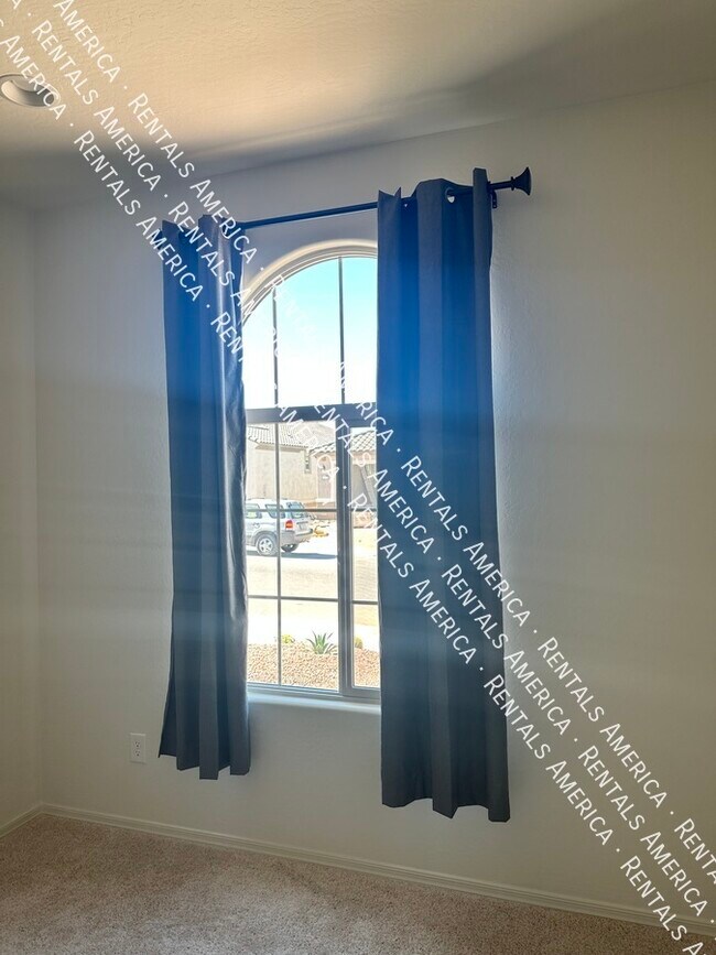 Photo - 18675 N 268th Ave