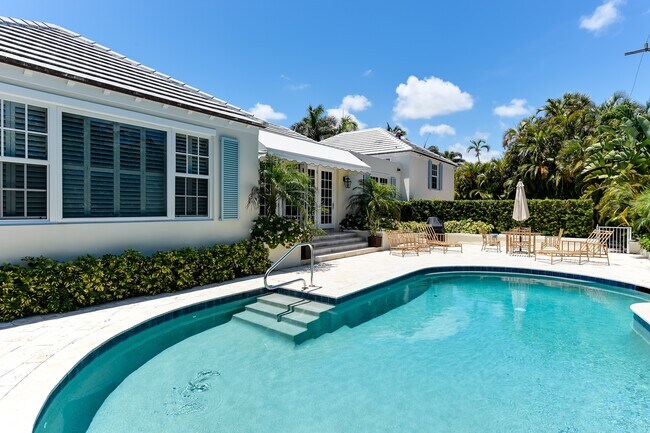 Photo - 255 Bahama Ln