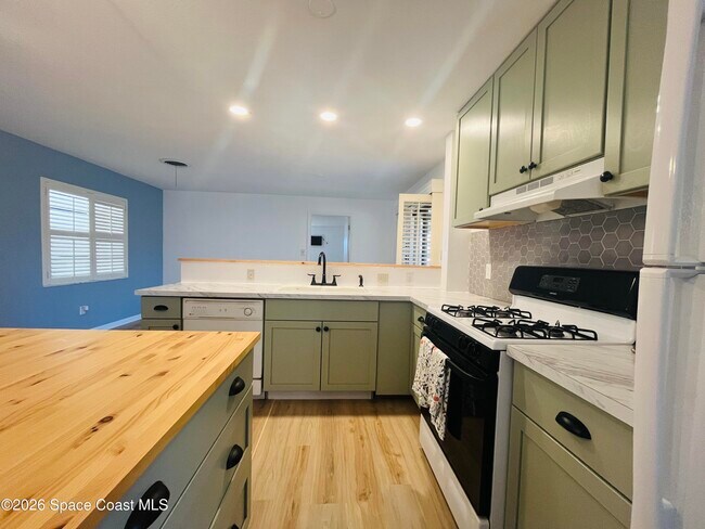 Photo - 285 E Lauren Ct