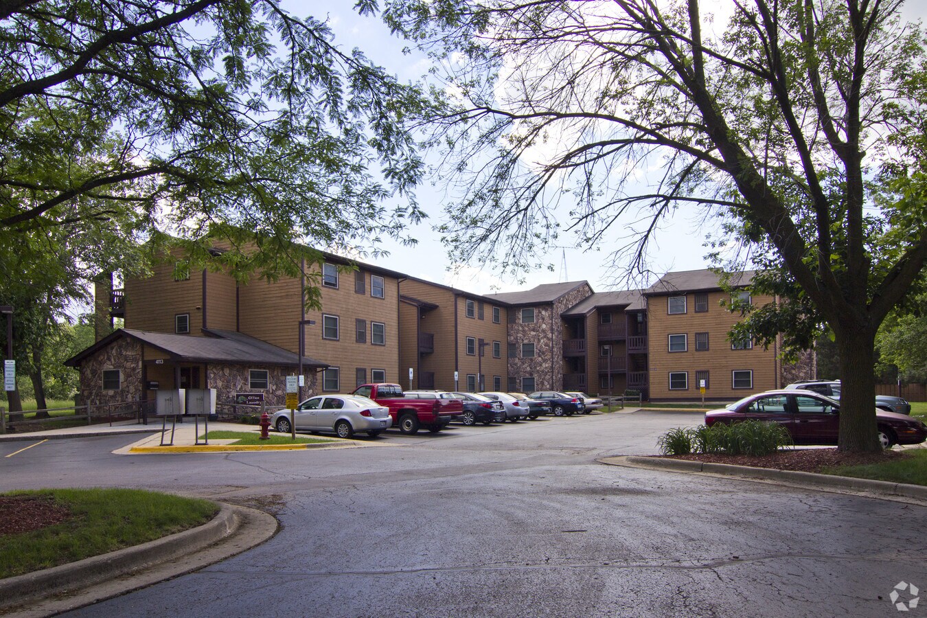 Photo - Lakewood Village