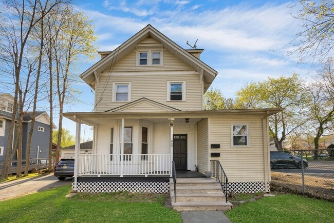 Photo - 460 Orchard St