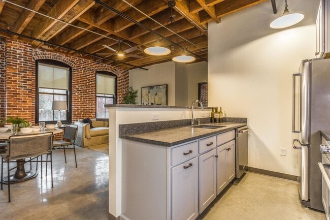 Ellis Factory Lofts